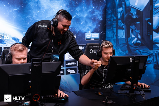 2025年LPL赛区资格赛即将展开 谁将代表LPL征战S赛